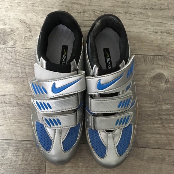 NWOT Nike Altea II Road Spin Shoe - Picture 2 of 8